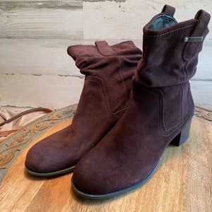 Naturalizer Brown  Booties